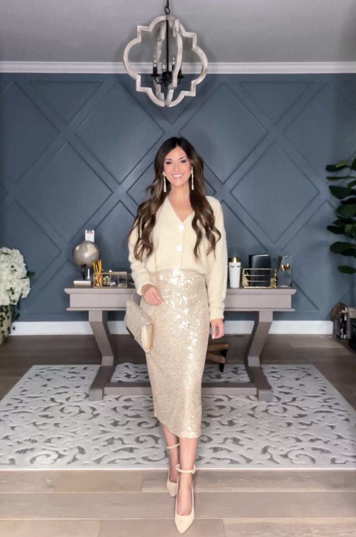 Read more about the article Holiday Party Outfit